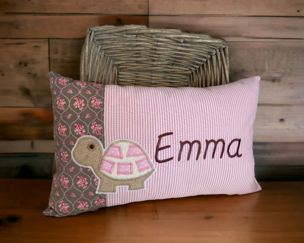 Namenskissen Modell Emma 25 x 40 cm - personalisierbar